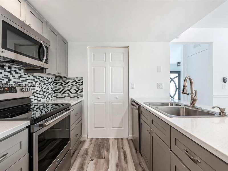 5800 Rambler Rose Way, West Palm Beach FL 33415