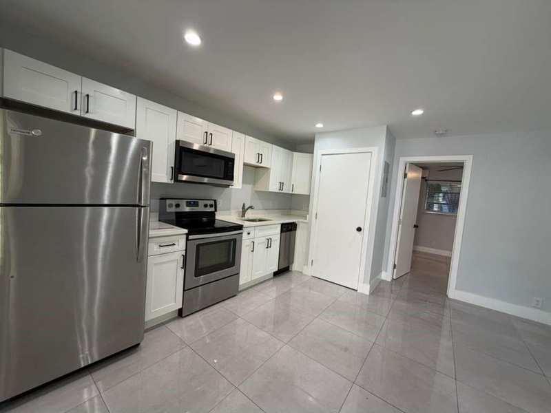 820 N Victoria Park Road # 3, Fort Lauderdale FL 33304