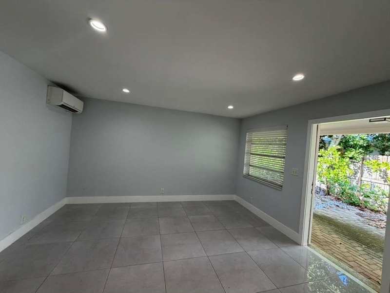 820 N Victoria Park Road # 3, Fort Lauderdale FL 33304