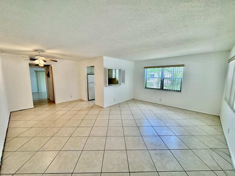 44 CANTERBURY B, West Palm Beach FL 33417