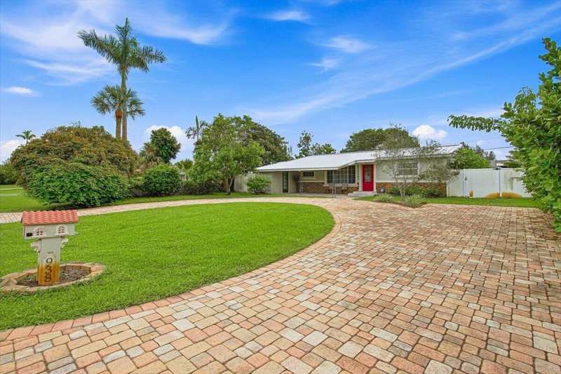 938 Arlington Drive, West Palm Beach FL 33415