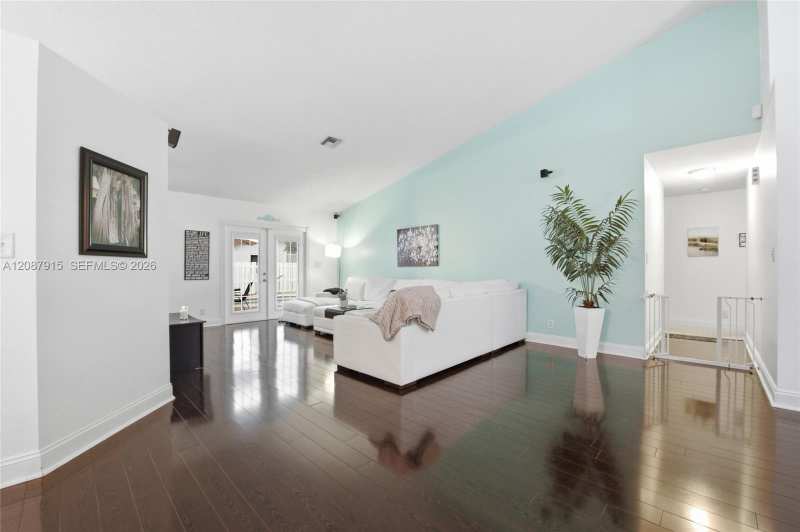 5346 NW 99th Way, Coral Springs FL 33076