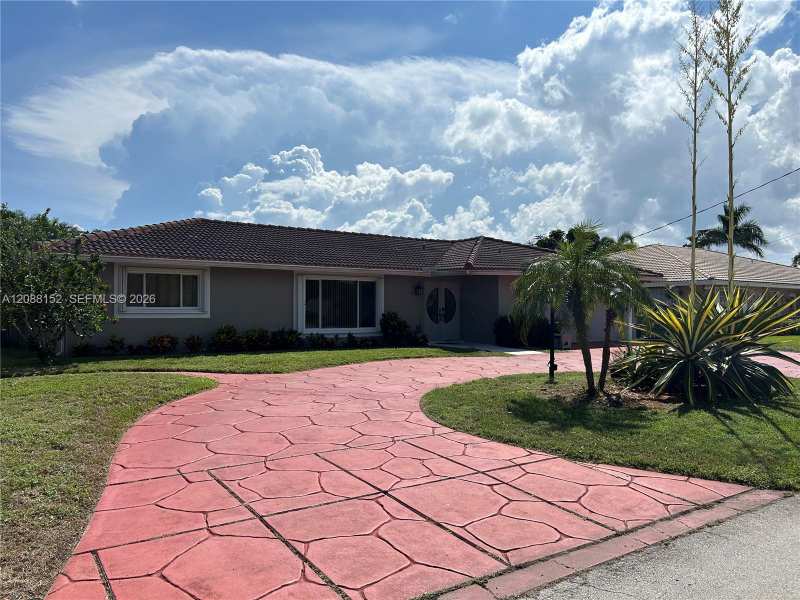 2480 NE 46th St, Lighthouse Point FL 33064