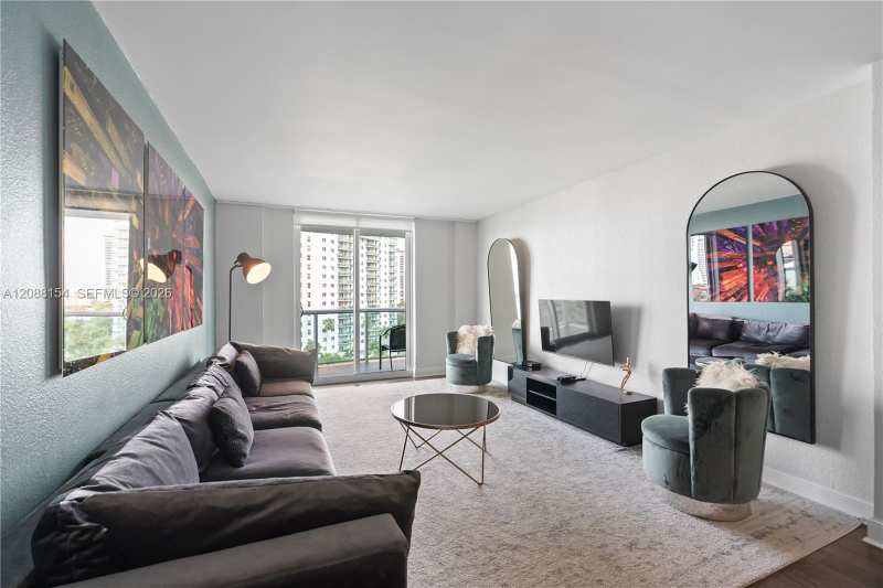 19370 Collins Ave # 816, Sunny Isles Beach FL 33160