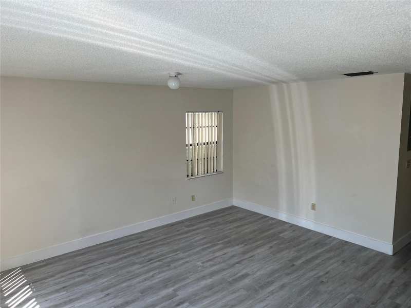 2941 NW 92nd Avenue, Coral Springs FL 33065
