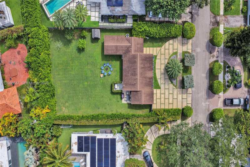 2105 Alamanda Dr # 0, North Miami FL 33181