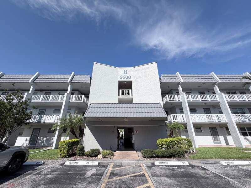 6600 Royal Palm Boulevard # 211B, Margate FL 33063