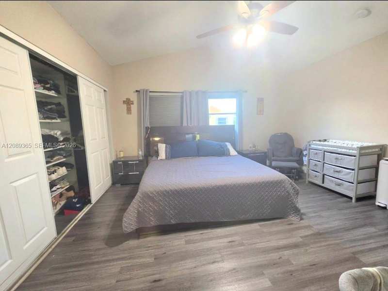 1393 NW 124th Ave # 1393, Pembroke Pines FL 33026