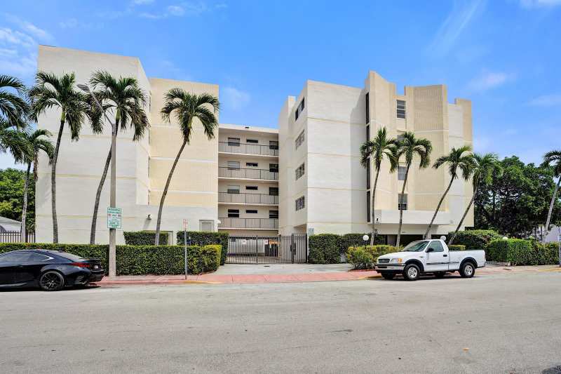 7601 Byron Avenue # 3C, Miami Beach FL 33141