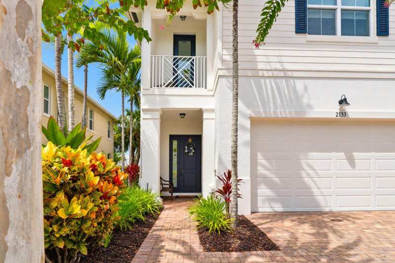 2133 WELLS Place, Palm Beach Gardens FL 33418