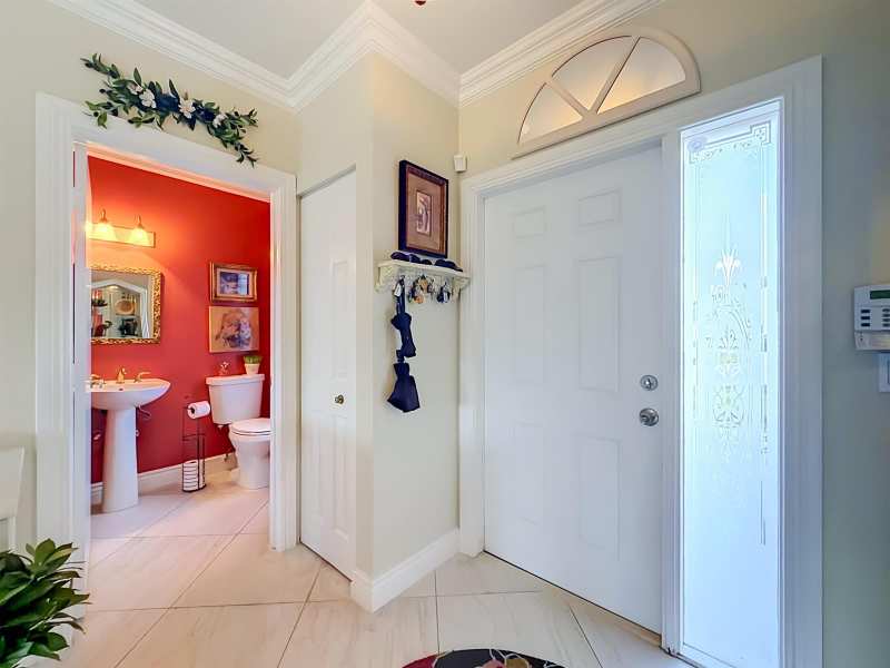 13 SWALLOW Drive, Boynton Beach FL 33436