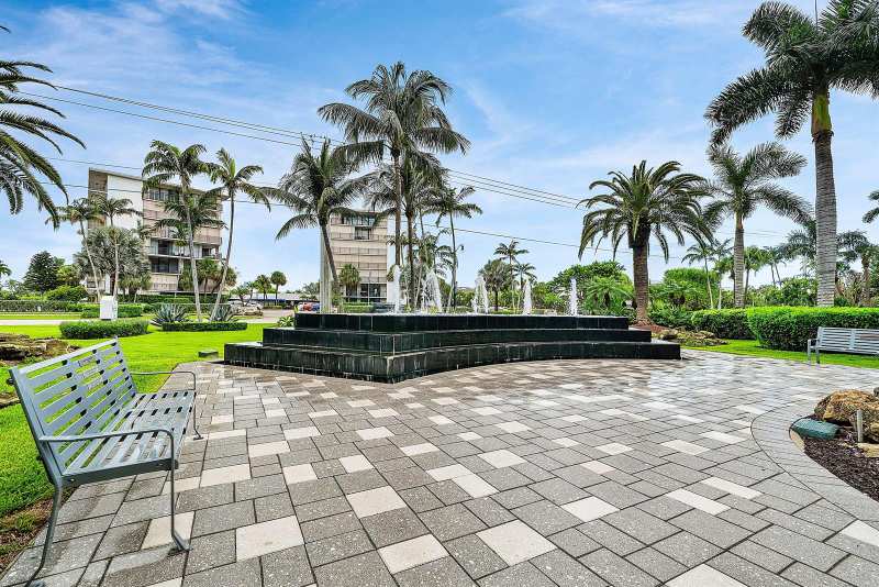 3546 S OCEAN Boulevard # 815, South Palm Beach FL 33480
