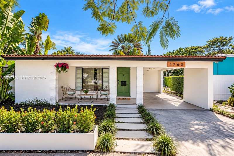 1760 NE 13th St, Fort Lauderdale FL 33304