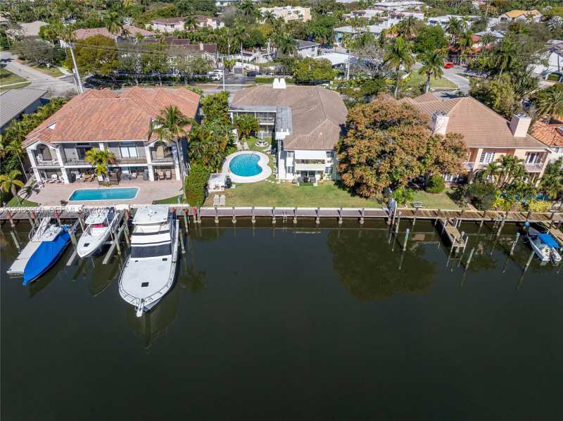 1308 Bayview Dr # 2B, Fort Lauderdale FL 33304