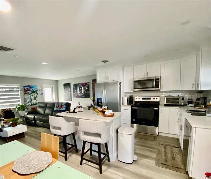 2374 SW 11th Ave, Boynton Beach FL 33426