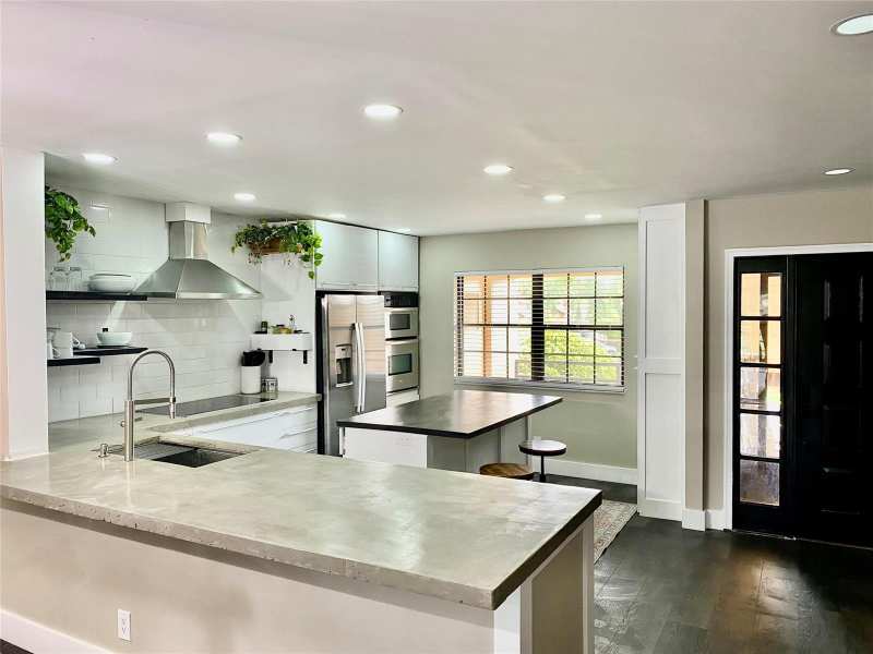 6406 ASPEN GLEN Circle # 202, Boynton Beach FL 33437