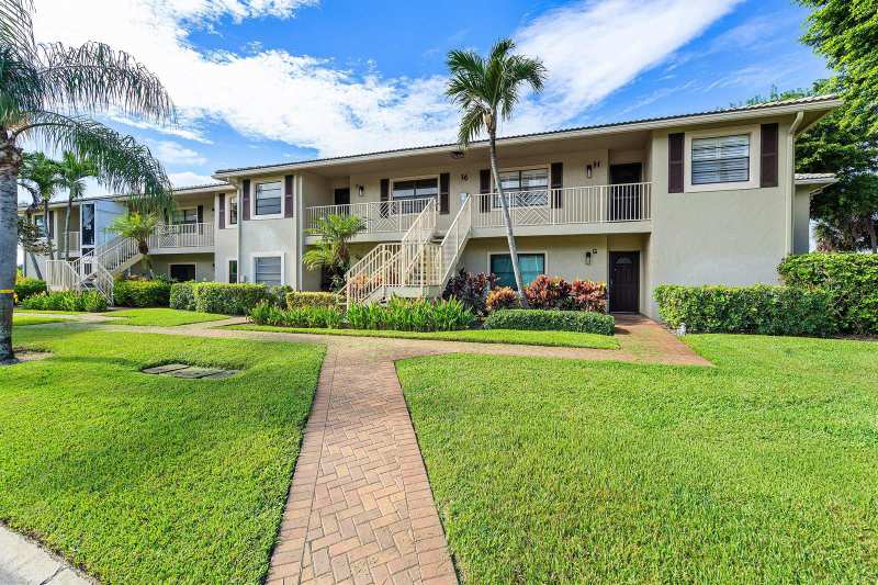 36 STRATFORD Lane W # F, Boynton Beach FL 33436