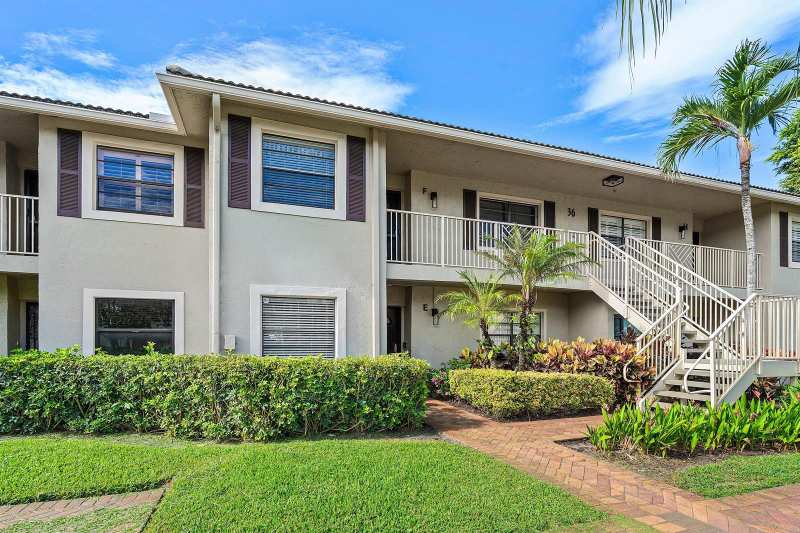 36 STRATFORD Lane W # F, Boynton Beach FL 33436