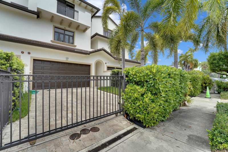 105 ISLE OF VENICE Drive # 105, Fort Lauderdale FL 33301