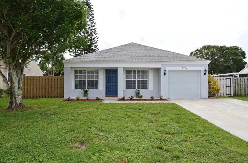 5754 PEBBLE BROOK Lane, Boynton Beach FL 33472