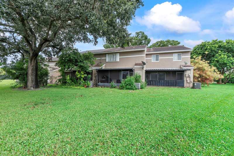 1469 SUSSEX Drive, North Lauderdale FL 33068