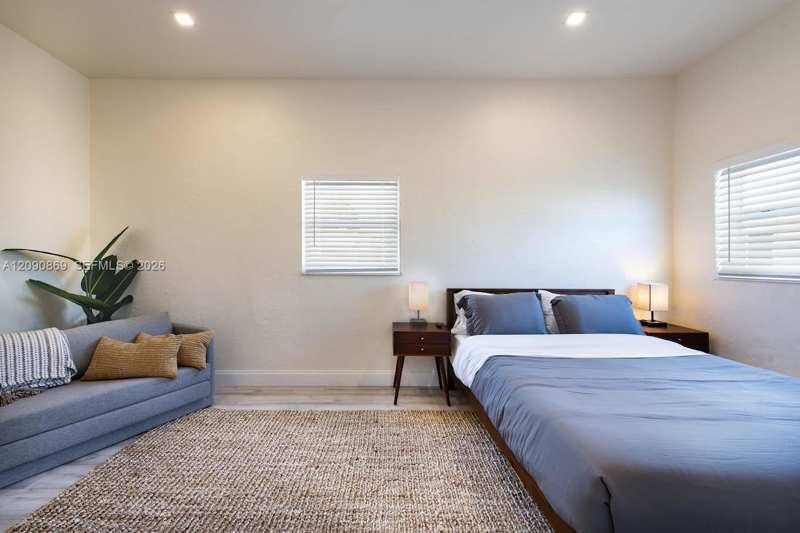115 SE 2nd St # 2, Hallandale Beach FL 33009