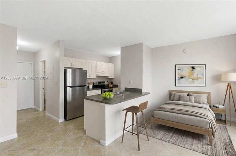 2401 Riverside Dr # B, Coral Springs FL 33065