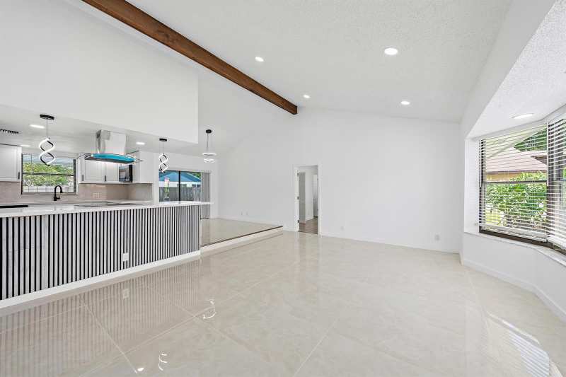1633 WOODS BEND Road, West Palm Beach FL 33406
