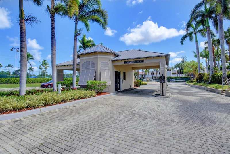 14 ROYAL PALM Way # 5050, Boca Raton FL 33432