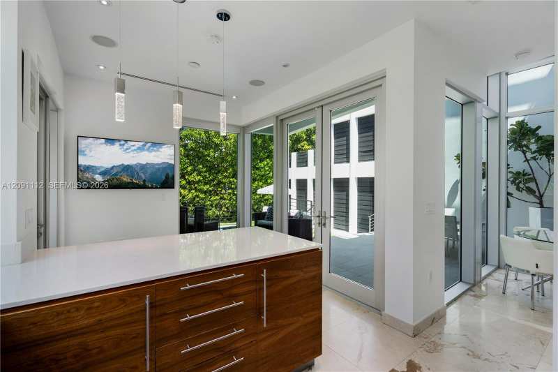 548 Fernwood Rd # 548, Key Biscayne FL 33149