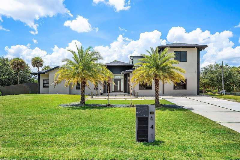 641 Marshall Road, West Palm Beach FL 33413