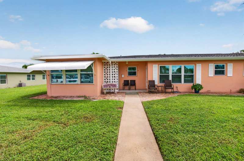 190 N HIGH POINT Boulevard # A, Boynton Beach FL 33435