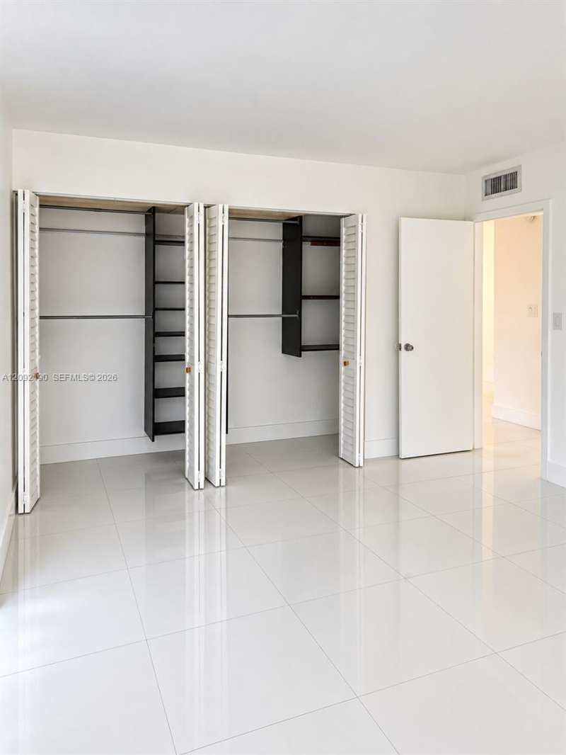 2350 NE 135th St # 203, North Miami FL 33181