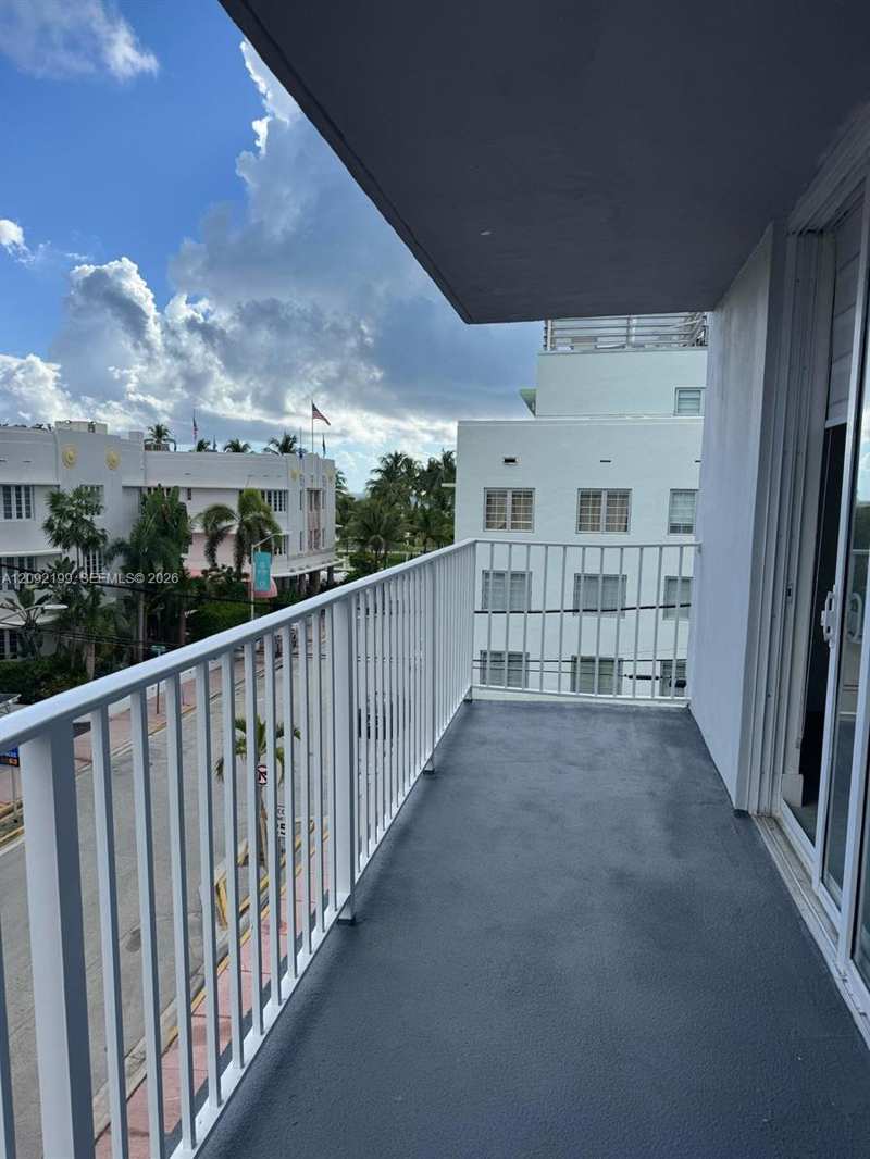 1255 Collins Ave # 406, Miami Beach FL 33139