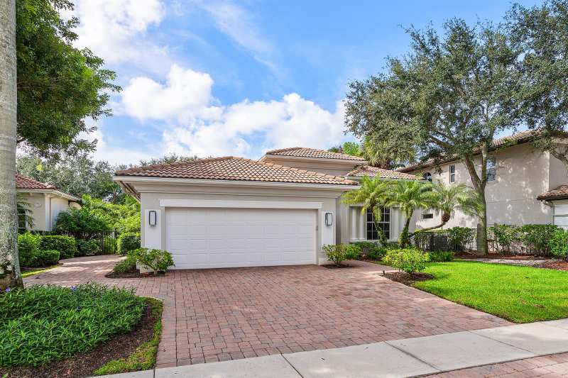 8138 Valhalla Drive, Delray Beach FL 33446