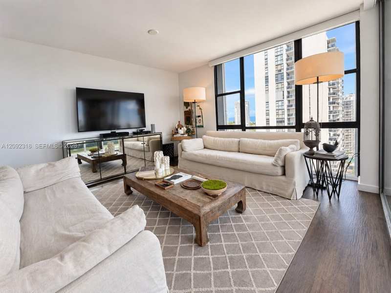 3625 N Country Club Dr # 2003, Aventura FL 33180