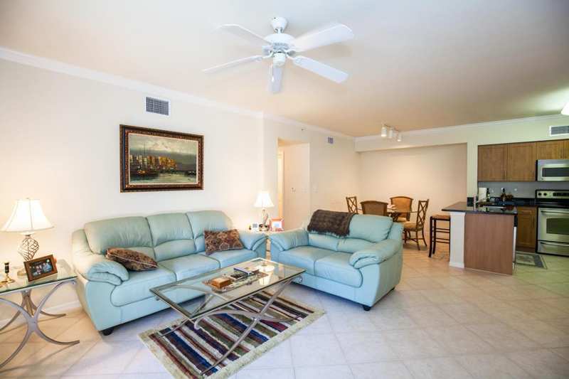 6492 EMERALD DUNES Drive # 205, West Palm Beach FL 33411