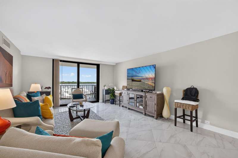 1208 MARINE Way # 402, North Palm Beach FL 33408