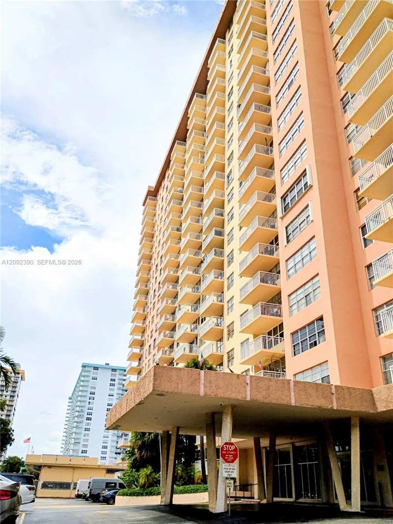 251 174th St # 1208, Sunny Isles Beach FL 33160