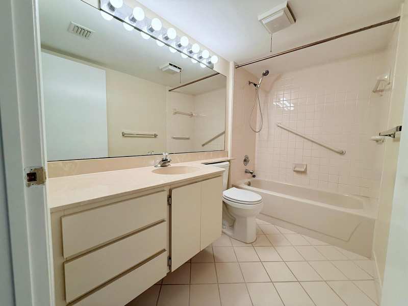 2621 Village Boulevard # 206, West Palm Beach FL 33409