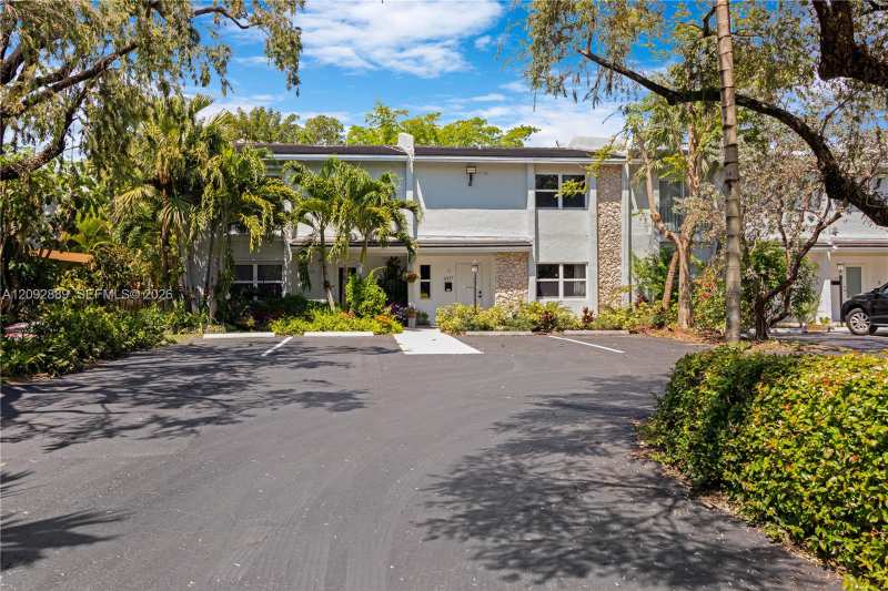 6217 SW 78th St # 2B, South Miami FL 33143