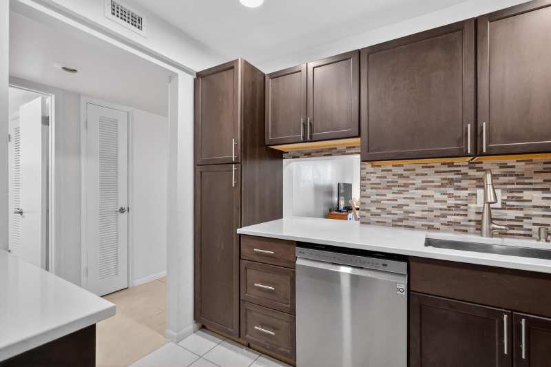 2615 NE 1ST Court # 201, Boynton Beach FL 33435