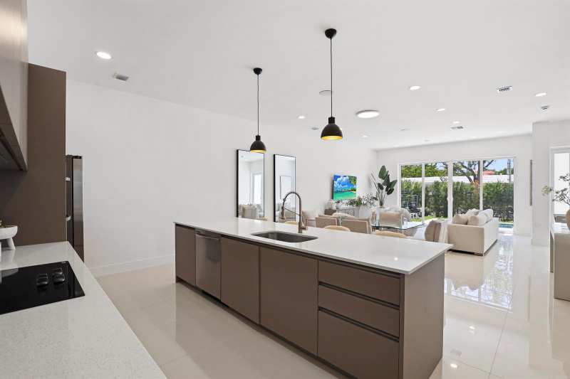 1807 NE 13 Street # 1807, Fort Lauderdale FL 33304