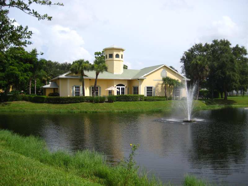 318 MEADOWS Circle, Boynton Beach FL 33436