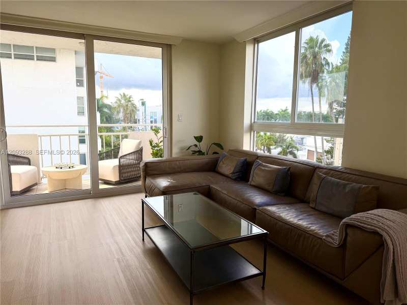 9721 E Bay Harbor Dr # 5A, Bay Harbor Islands FL 33154