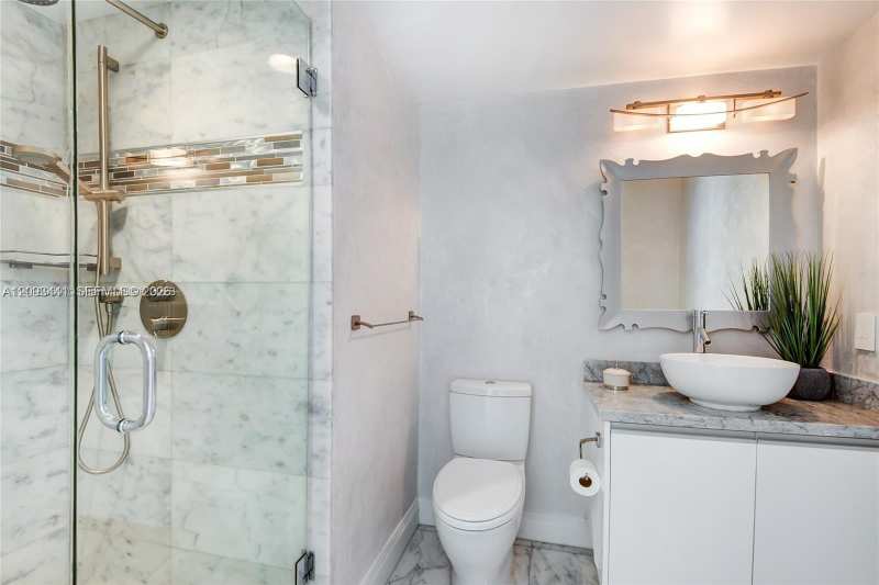 17555 Collins Ave # 404, Sunny Isles Beach FL 33160