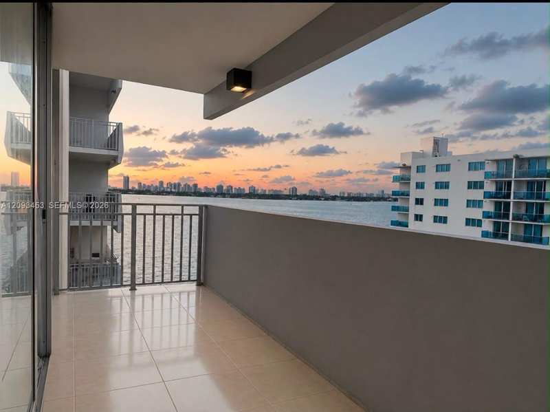 7545 E Treasure Dr # 9K, North Bay Village FL 33141