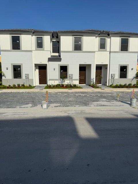 1027 NW 1 ave # 1027c, Florida City FL 33034