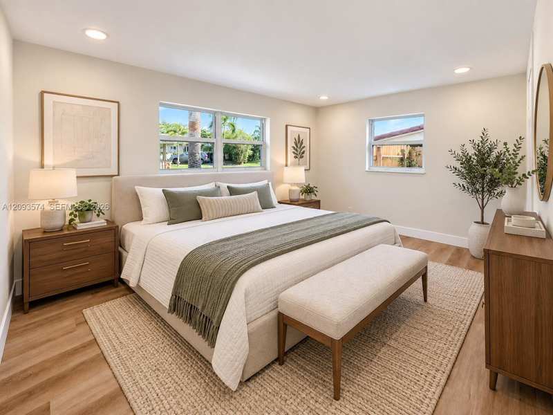 340 SE 3rd St, Deerfield Beach FL 33441