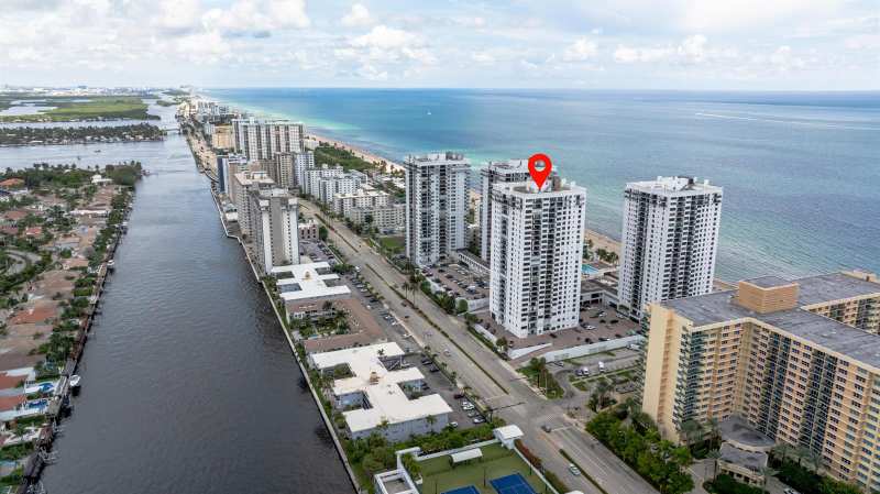 2401 S Ocean Drive # 305, Hollywood FL 33019